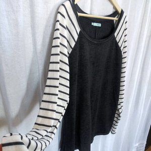 Maurices Super comfy striped arm Long sleeve XL